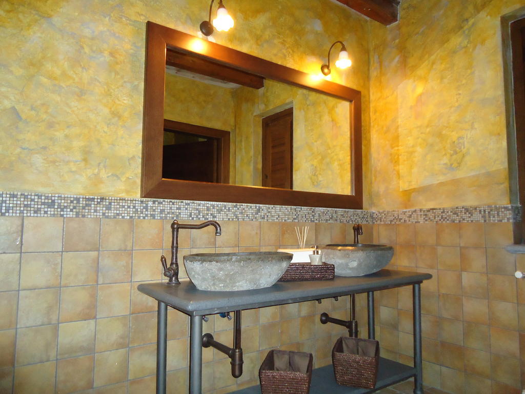 Agrituirsmo Masseria Campierti Falciano del Massico Szoba fotó