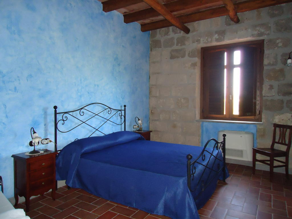 Agrituirsmo Masseria Campierti Falciano del Massico Szoba fotó
